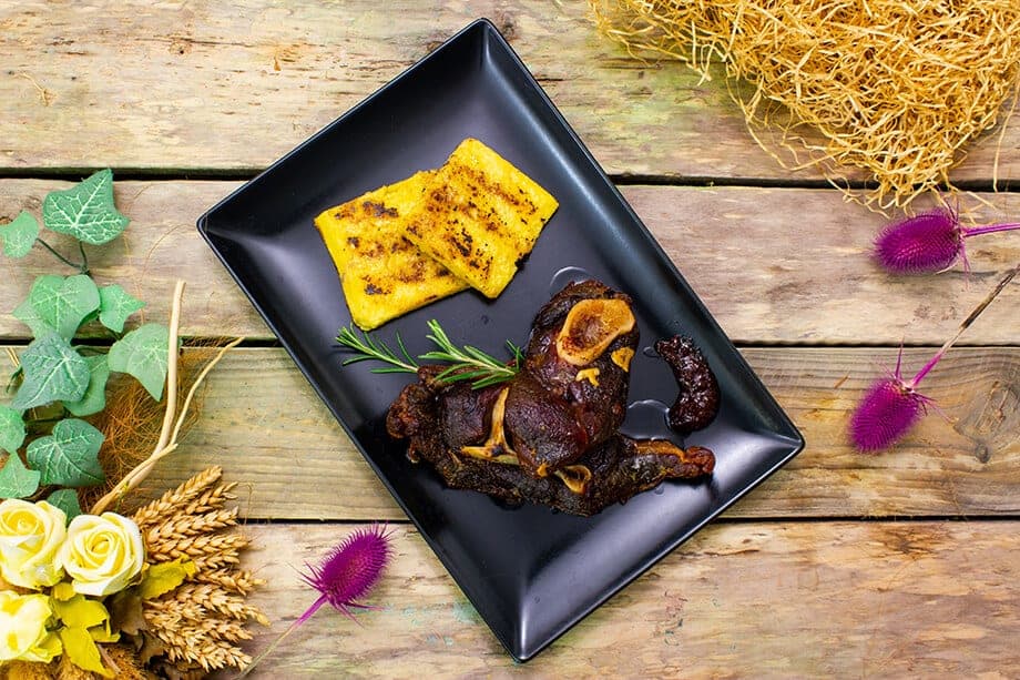 Agnello al forno con polenta