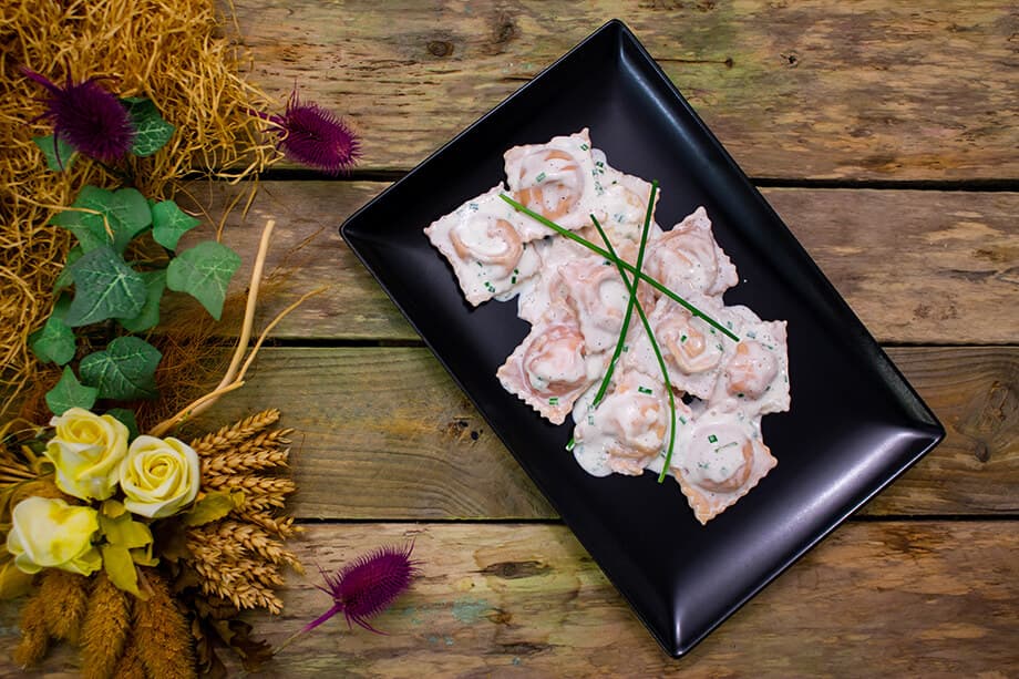 Ravioli al salmone e panna